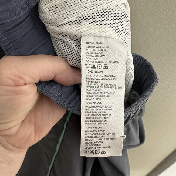 swim trunks - Picture 2 of 9